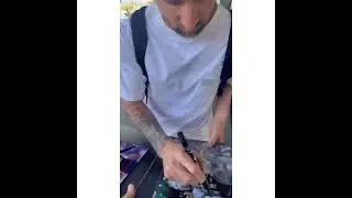 Messi signed shirt for Memorabid