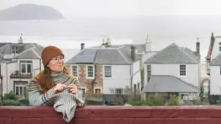 how knitting gets me through the scottish winter
