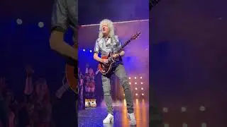 🔥Brian May surprises @ We Will Rock You Musical - Oct. 2025  🇩🇪 Stuttgart, Germany (Part 1/2) Queen