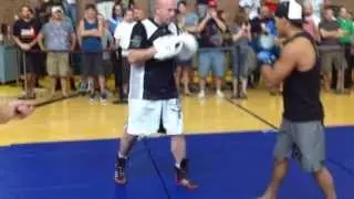 Kelvin Gastelum working with Coach Jamie Huey