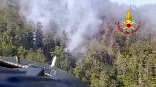 Incendio boschi Casola Valsenio: fronte del fuoco ancora attivo marted&igrave; 25 agosto
