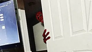 ele quer entrar na minha casa…