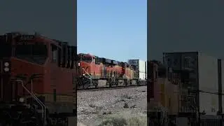 TRAIN SHORTS #00790 / WB BNSF 6952 DAGGETT 12-29-2025 #cassscenicrailroad #train #automobile