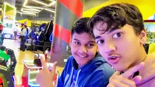 Mall mein Khele bahut Sare game 