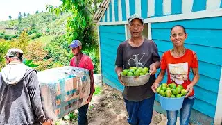 LiDiA la más Humilde recibe REGALOS de ESTADOS UNIDOS: Dominican Repúblic