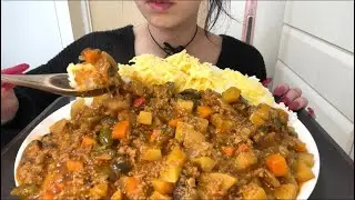 【ASMR，咀嚼音】Minced Meat Curry！チーズ入り具沢山ドライカレー！