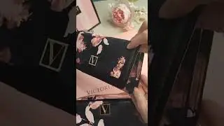 Кошелек-клатч Victoria&rsquo;s Secret Tech Wristlet черный с цветочным принтом