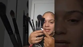 Essential 7-piece brush set. Details by Tati.