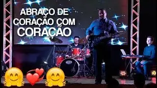 DINÂMICA DO ABRAÇO DE CORAÇÃO COM CORAÇÃO