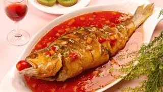 11 Foods to Eat or Avoid When Celebrating the New Year