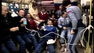 STS-71 Shuttle/Mir Flight: Day 4
