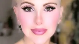 Pink and grey...so feminine and a favorite!  #grwm 