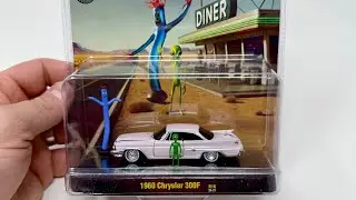 M2 Machines Diorama Roswell DINER 1960 Chrysler 300F!