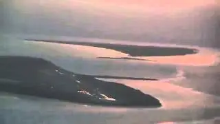 ▶ MD 80 approach to Midway Island Pacific. PMDY