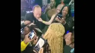 Macka Diamond performance