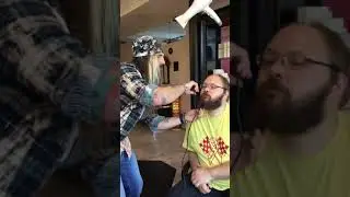 Kuschelb&auml;r Beard Straightener Demo With Britt Stephens