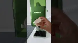 xTool - Attom AIMake - Wood Engraving