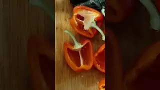 How to Cut Bell Peppers for Stuffed Peppers #HowToCut #BellPeppers #StuffedPeppers #CookingTips