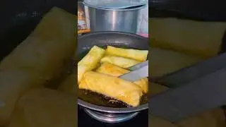 Acha banane ke chakker m bura hogya😢 #nehabisht #ashortaday #viral #dailyvlog #springroll #food