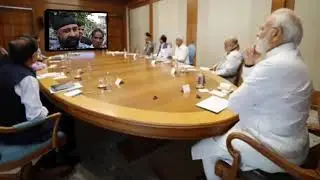 मोदी जी टीवी में वीडियो देख रहे हैं#modi #modimemes #video #minivlog #modiyogichunavcomedy #comedy