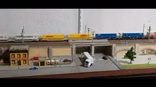 Der letzte Zug über die aktuelle Anlage vor dem Umzug: 152er-Doppel mit einem T2000 UKV.