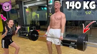 ELENA ALLENA JUSTR3MO IN PALESTRA!! *faticosissimo*