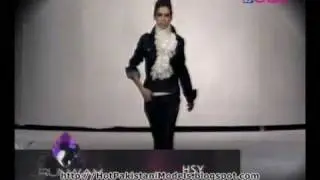Pakistani Models Noore, Mehreen Syed, Nadia Ali & Nadia Hussain On The Ramp
