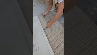 Wood Effect Tile Bathroom Floor