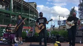 Bradley Hides and Alt 101 performing Wonderwall by Oasis at The Park at Wrigley Field