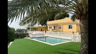 Finca con dos chalets independientes y entorno natural en El Moralet, Alicante, Costa Blanca