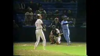 BO JACKSON VS ORIOLES - HOME RUN - APRIL 12, 1988