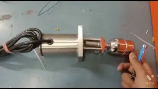Sapcon make Side mounted magnetic level switch.