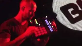 Bass Kleph @ Marquee Sydney - Live Maschine performance of Afrojack & Steve Aoki - No Beef
