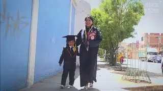 mientras estudiaba quedo embarazada, toda su familia le dio la espalda