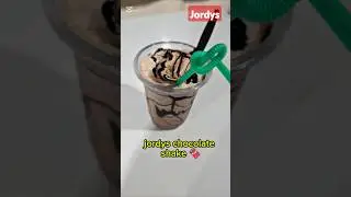 making of chocolate shake at jordys #chocolate #viralvideo #struggle #resturant #food #bestyoutuber