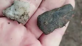 Rockhounding the trail to Deva Fortress