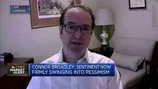 &lsquo;Ignore it at your peril,&rsquo; strategist says as yield curve inversion flashes recession warning light