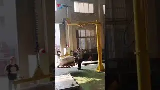 Electric balance crane lifting heavy film rolls