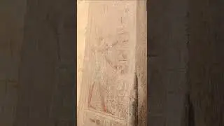 Тутмос III с короной Нижнего Египта - на гранитном проходе в Святилище Амона. Храм Хатшепсут #египет