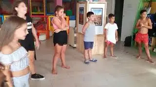 Yoga della Risata con bambini