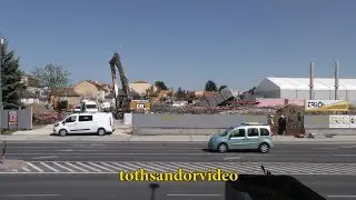 A Zalaegerszegi Fedett Uszoda bontása.