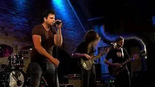 Bubba Ho-Tep - Thin Line (Official Live Video)