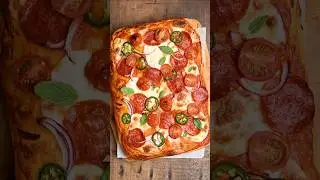 Spicy pepperoni pizza with roasted red pepper sauce. recipe link in description. #pizzarecipeathome