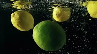 Lemon Splash in water