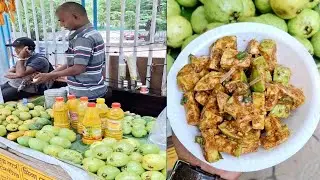 Testy Guava Fruit Chaat Masala Making Skill || Kolkata Lake Club Street Food Guava Chaat ||