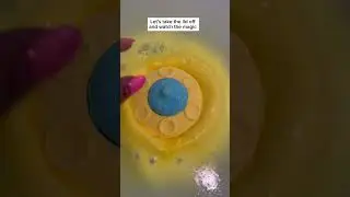 Lush UFO bathbomb 🛸👽 #lush#bathbomb#review#satisfying#satisfyingvideo#halloween#foryou#fyp#tiktok