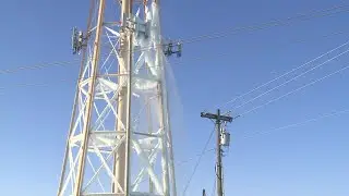 Large leak ices over water tower at Lake Hefner in Oklahoma City