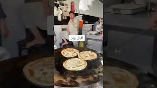 اٹک شہر کے قدیم ہوٹلوں میں شمارکیا جانے والا ہوٹل اقبال ہوٹل چوک فوارہ۔کس کس نے یہاں چاۓ پی ہے؟