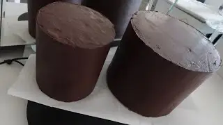 بدون مجهود او تعب للمبتدأت وصفة الكناش الشوكولا السوداء مع تغليف الكيكه بالحواف حاده