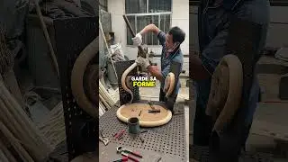 En Chine, cet artisan transforme du bois en chaise torsad&eacute;e&hellip; le r&eacute;sultat est magique !
